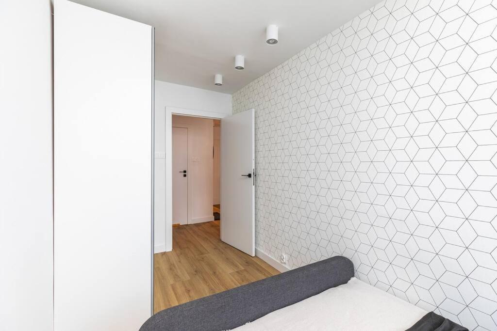 Superapart Jana Pawla Ii, Apt 302 Cozy Urban Retreat, Perfect For Couples วอร์ซอ ภายนอก รูปภาพ